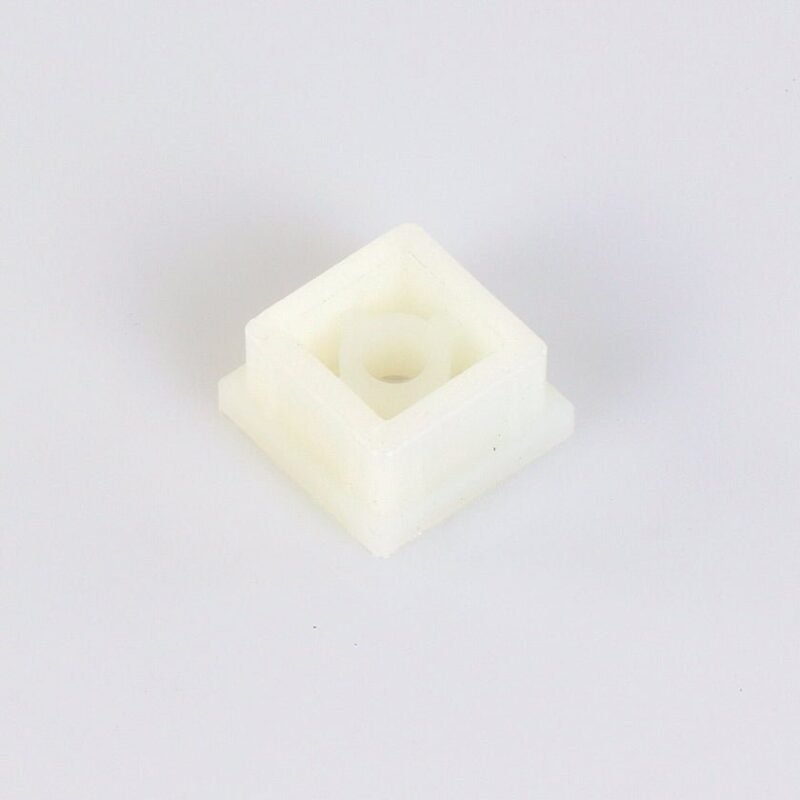 HINGE - Part #: 832101